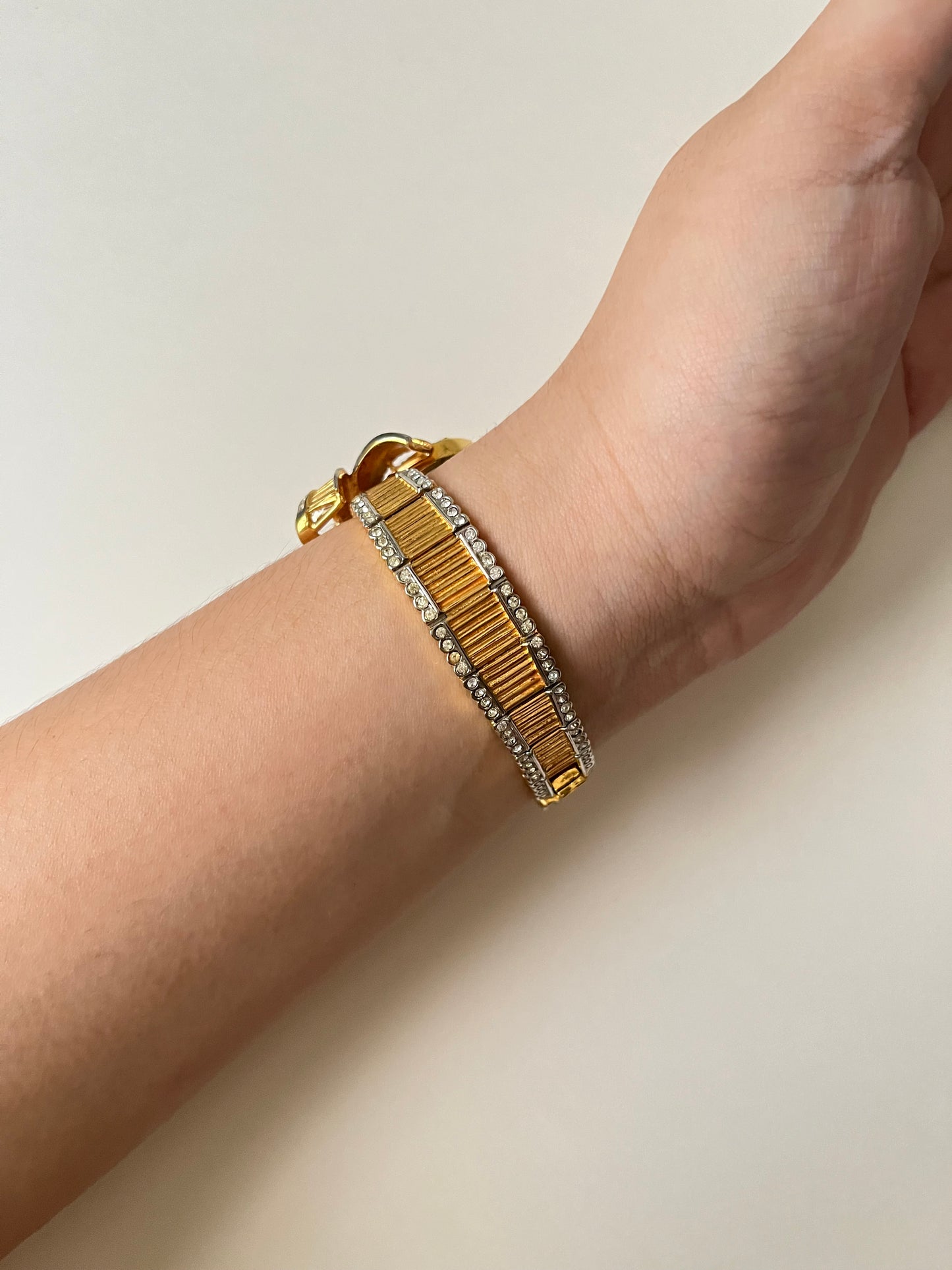 Absolutely Breathtaking Vintage Gold Tone Watch with Statement Bow Design