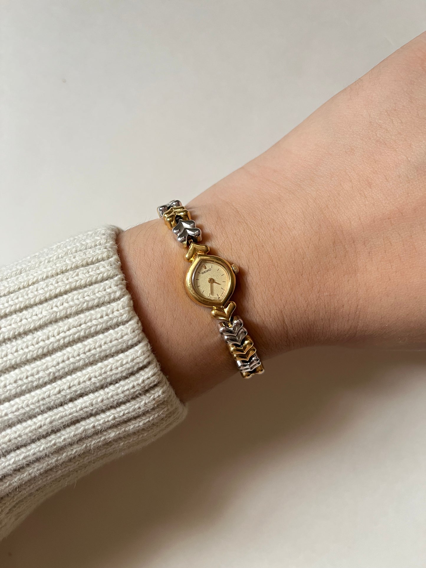 Extremely Rare Dainty Two Toned Seiko Watch with Heart Shaped Links