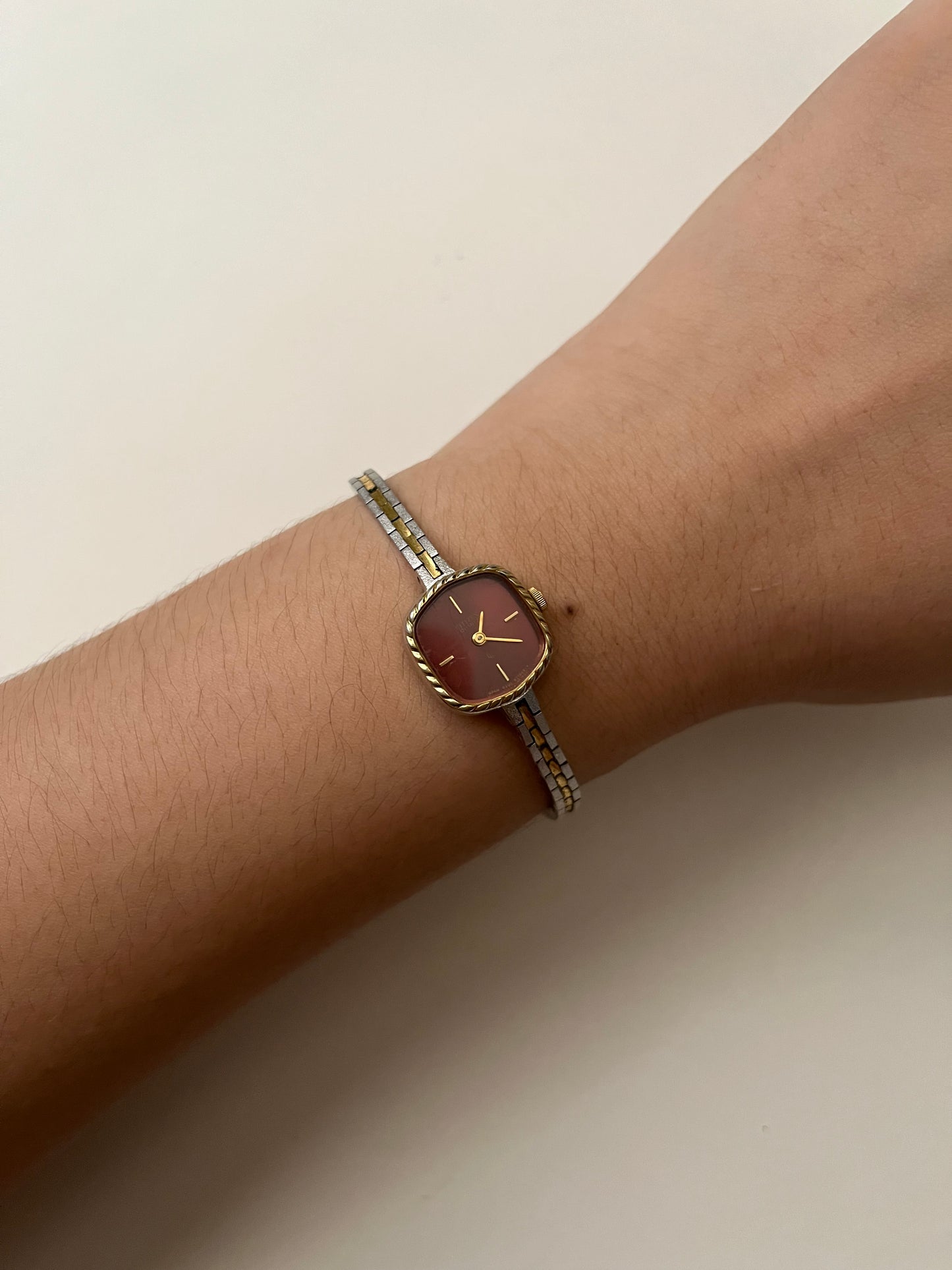 Very Dainty Two Toned Citizen Watch with a Stunning Maroon Dial
