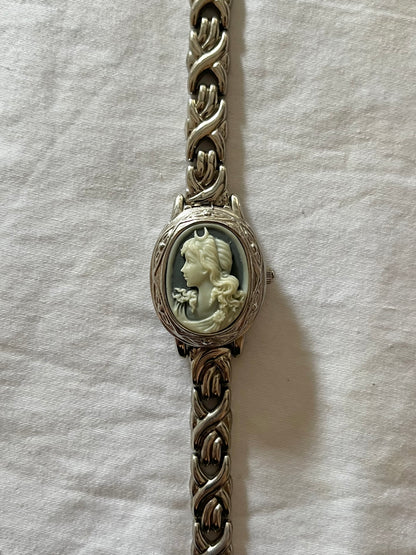 Very Rare and Adorable Silver Tone Cameo Peekaboo Watch