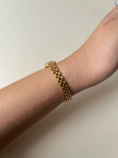 Lovely Dainty Gold Tone Seiko Watch with Oval Dial