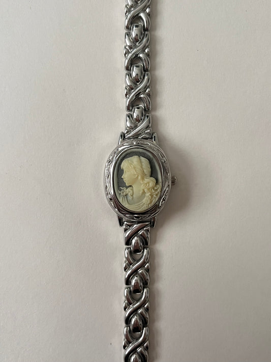 Rare and Adorable Silver Tone Cameo Peekaboo Watch