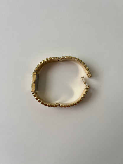 Very Stunning All Gold Tone Pulsar Watch with Oval Dial