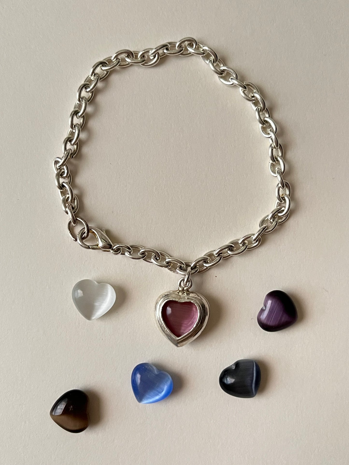 Adorable Vintage Silver Tone Bracelet with Interchangeable Heart Charm