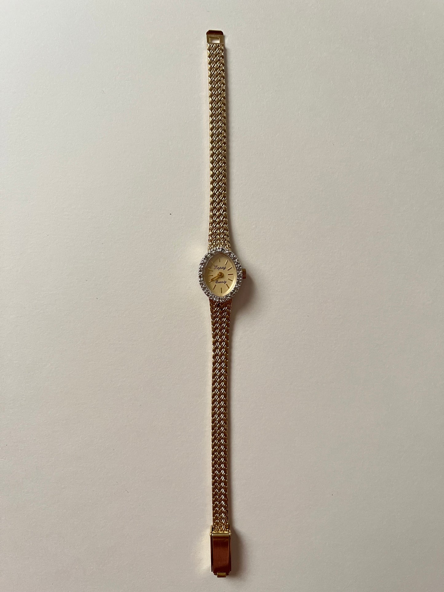 Beautiful Vintage Gold Tone Italy Made Watch with Oval Dial and Diamonds Accent