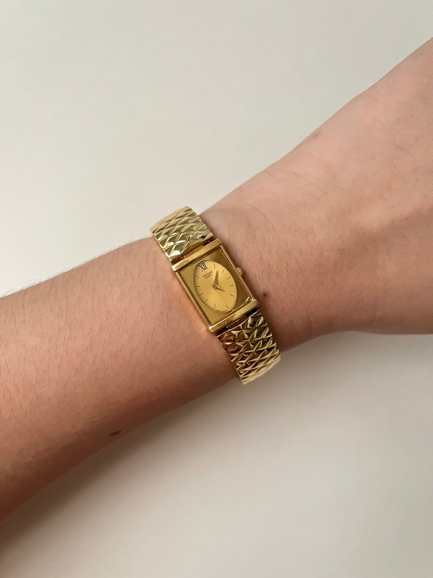 Very Stunning All Gold Tone Pulsar Watch with Oval Dial