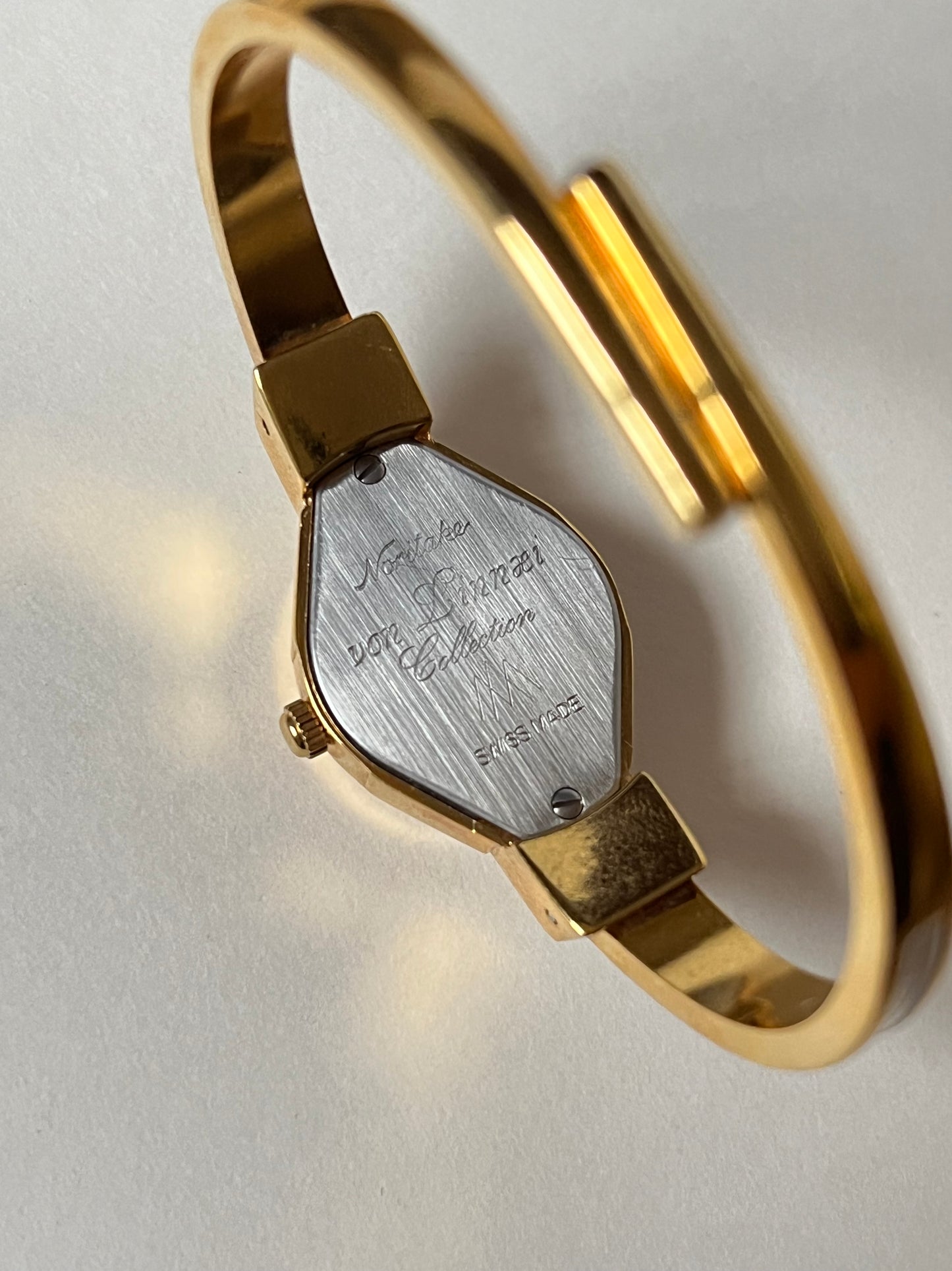 Extremely Rare Gold Tone Andre Mouche x Noritake von Linnæi Collection Open Cuff Peekaboo Swiss Watch