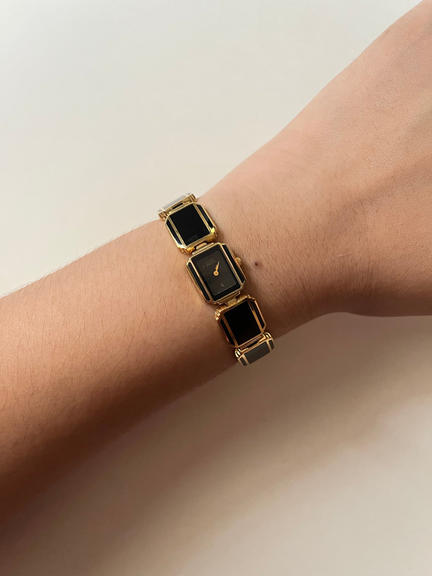 Extremely Rare Vintage 90s Chic Gold Tone Citizen Watch and Earrings Set with Black Enamel Design