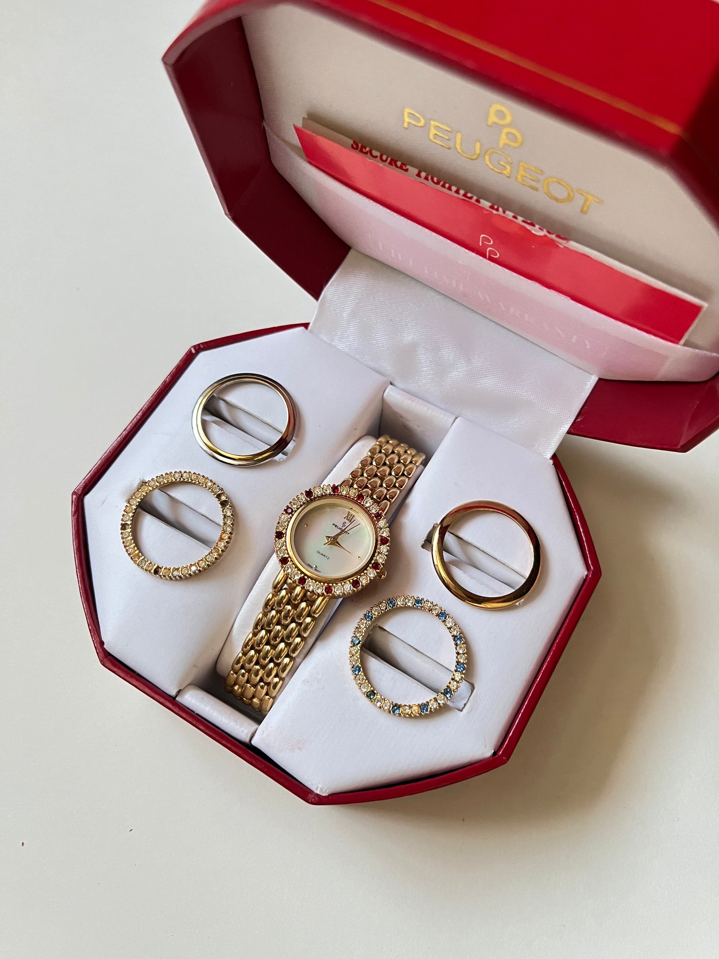 Beautiful Rare Gold Tone Watch with Interchangeable Bezels