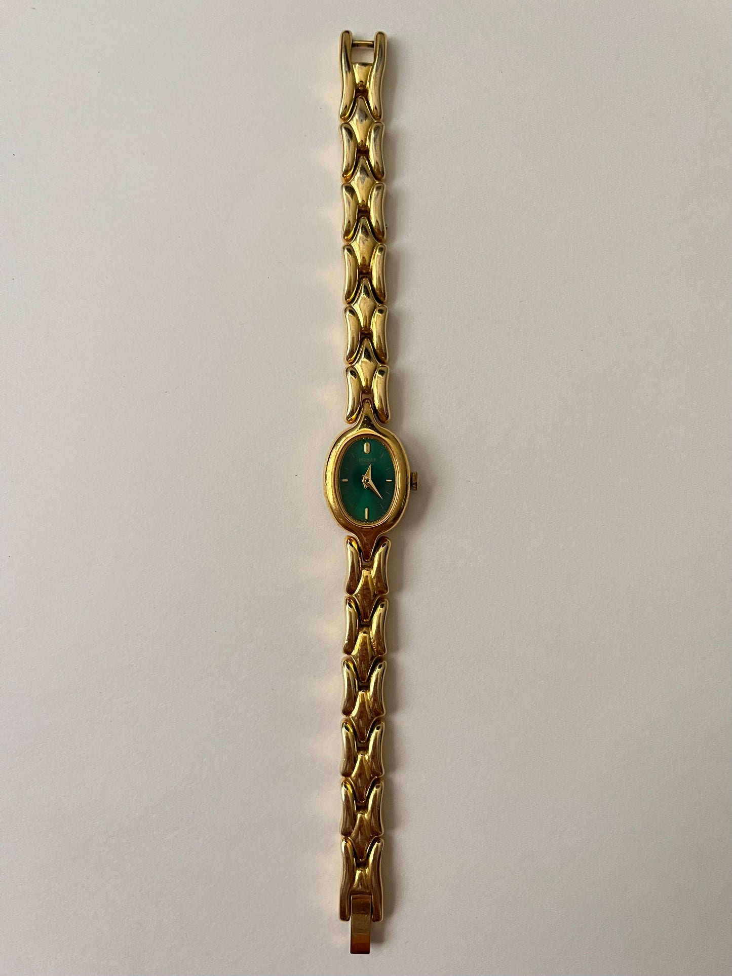 Stunning Gold Tone Pulsar Watch with Gorgeous Oval Green Dial