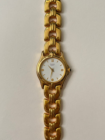 Gold Tone Classic Pulsar Watch with Round Dial