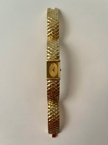 Very Stunning All Gold Tone Pulsar Watch with Oval Dial