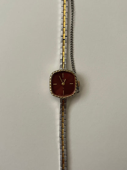 Very Dainty Two Toned Citizen Watch with a Stunning Maroon Dial