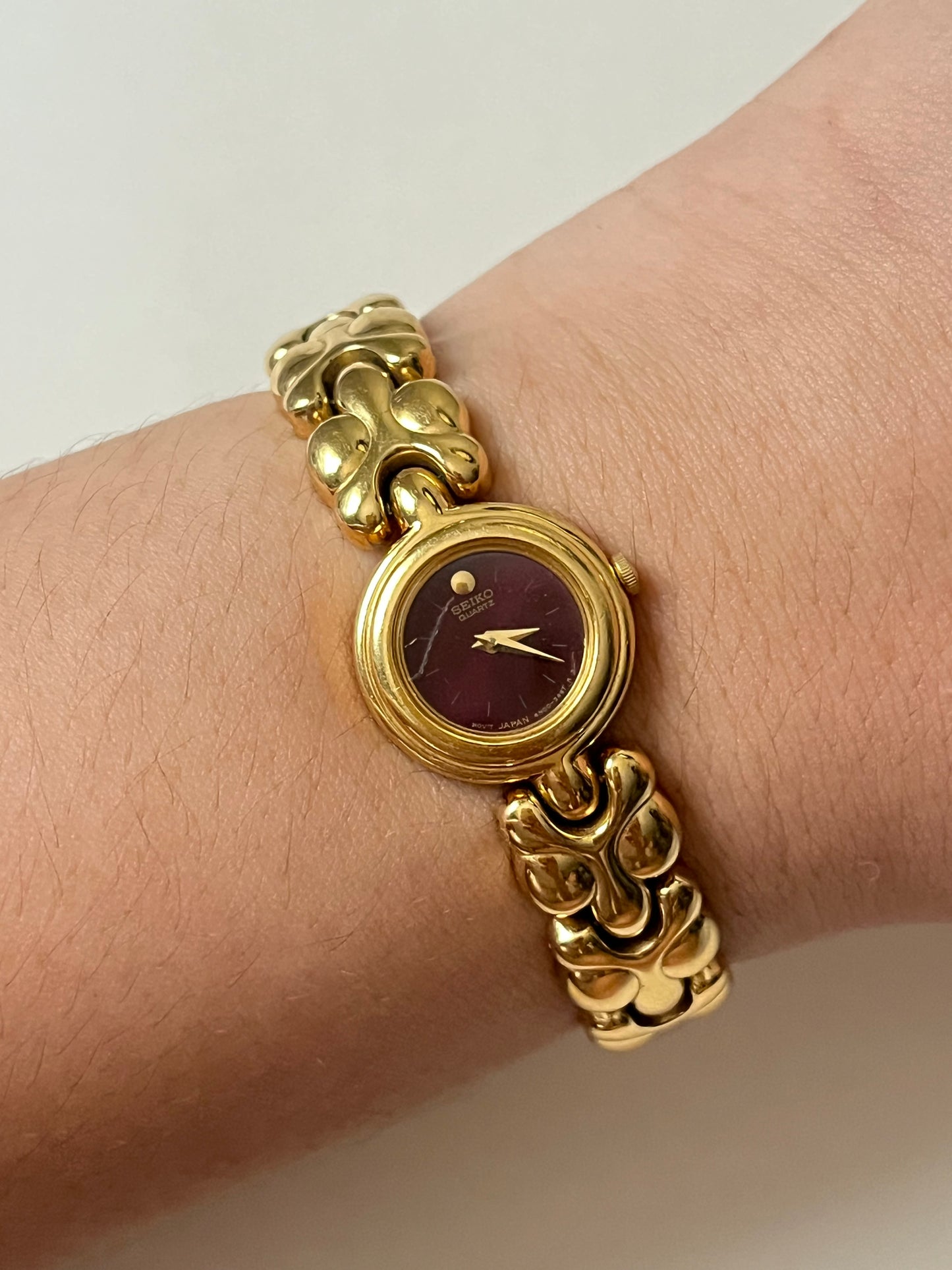 Extremely Rare Gold Tone Seiko Watch with Gorgeous Deep Red Dial