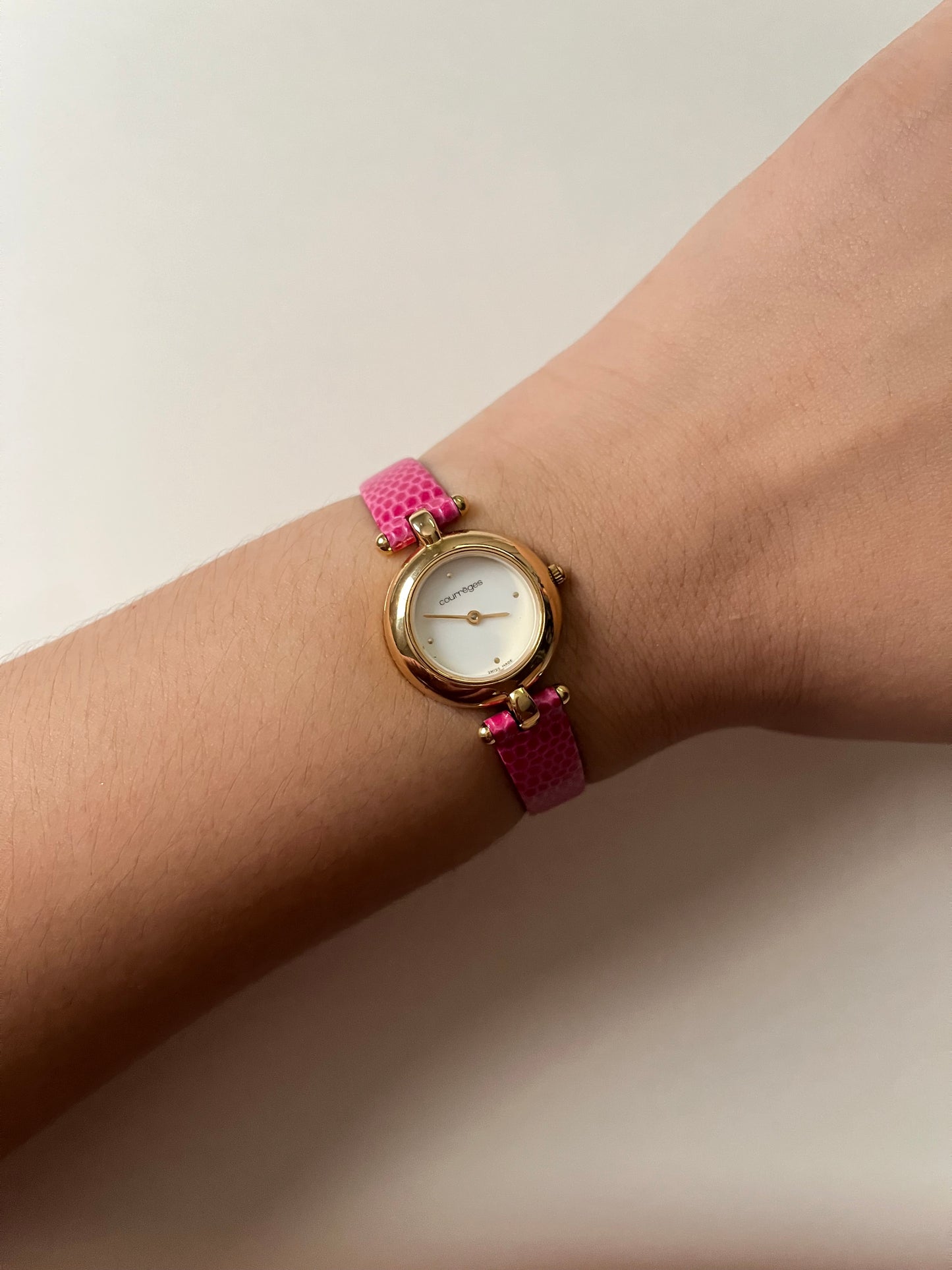 Super Fun and Chic Vintage Gold Tone Swiss Watch with Interchangeable Leather Straps