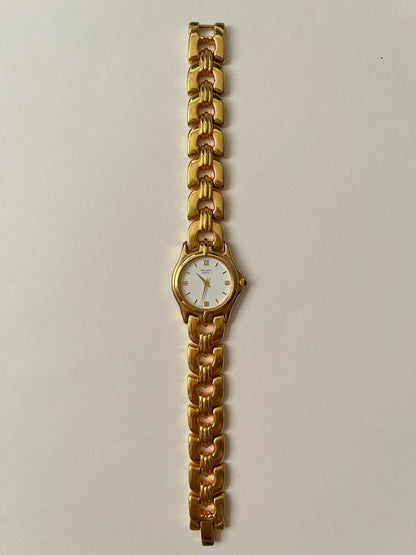 Gold Tone Classic Pulsar Watch with Round Dial