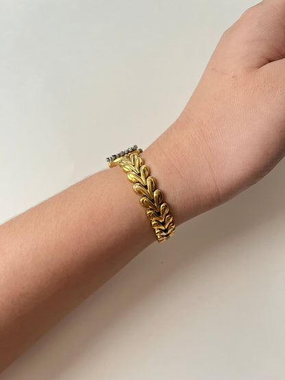 Beautiful Vintage Gold Tone Swiss Watch with Interchangeable Rubies and Sapphires Inset Bezels