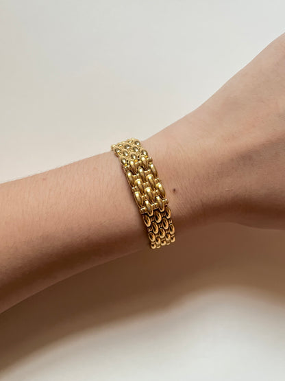 Extremely Rare Vintage Gold Tone Peekaboo Watch